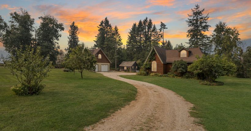 Mara BC Real Estate | 7704 Highway 97 A